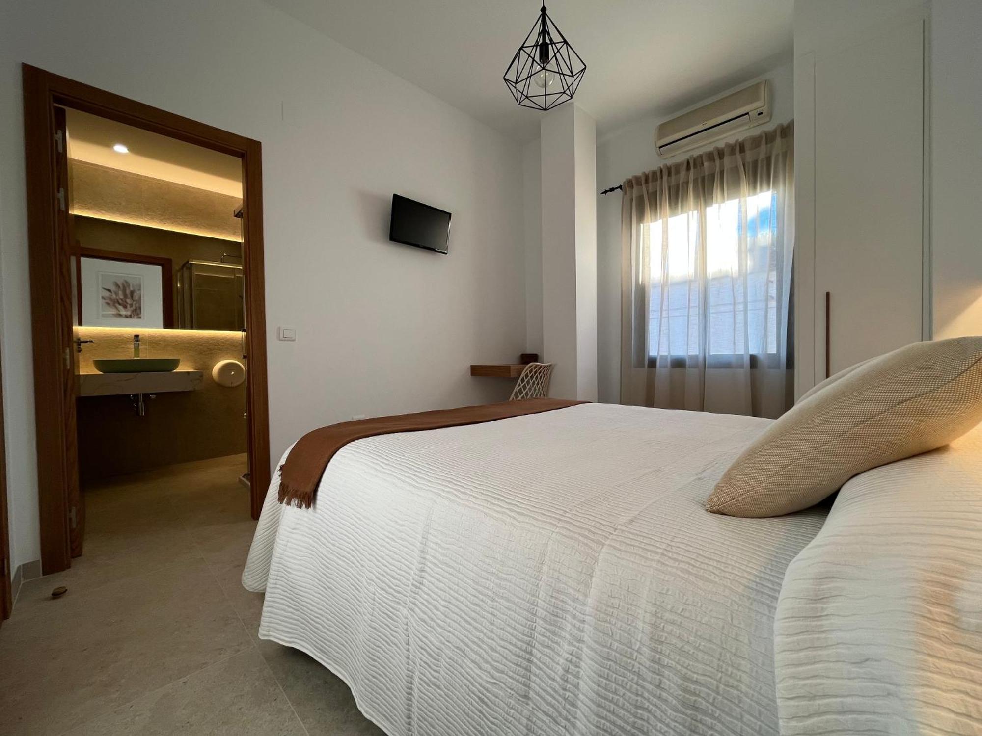 De Llanos Guest house *